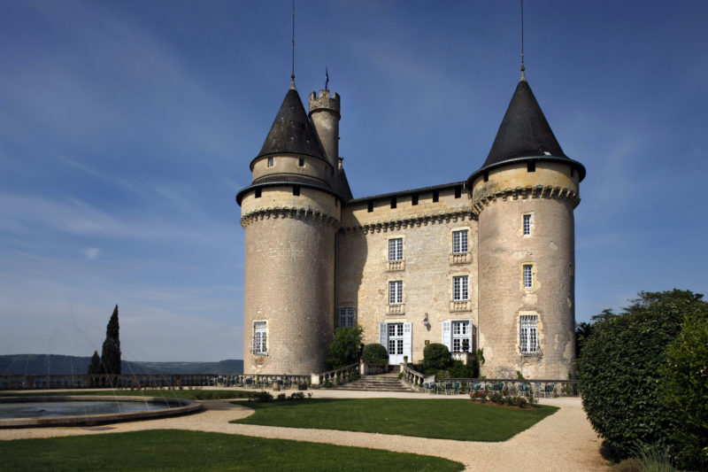 château de mercuès a picturesque medieval castle overlooking the lot valley
