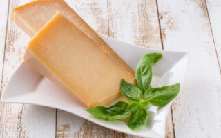 Cheese wire… Comté