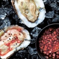 Huîtres á la sauce mignonette