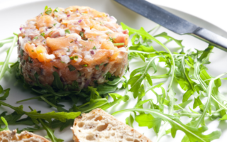Salmon tartare with La Baleine sea salt