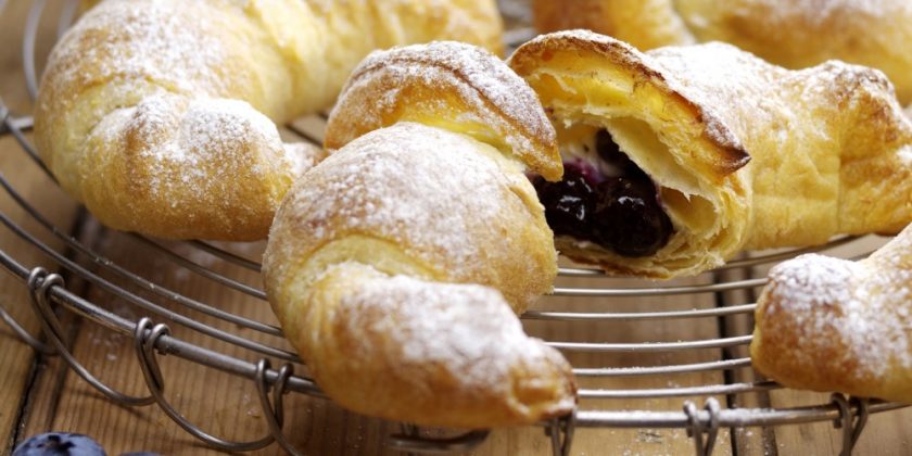 Blueberry And Creamy Lemon Croissant Recipe