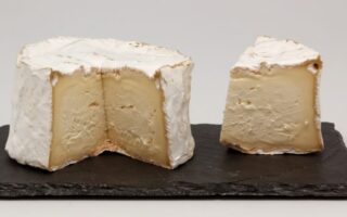 Cheese wire… Chaource