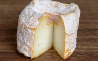 Cheese wire… Langres