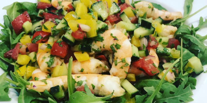 Prawns and virgin sauce salad