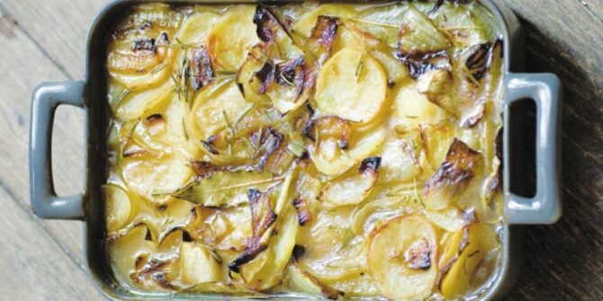 Boulangère potatoes