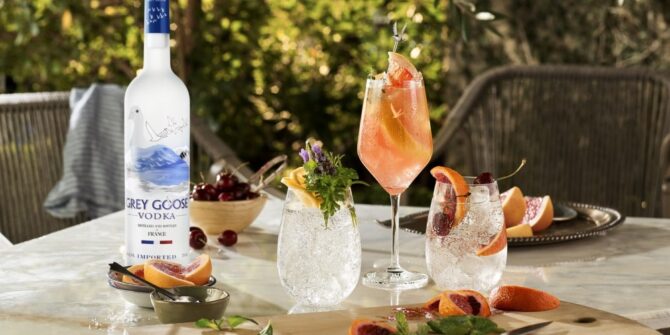 Le Grand Fizz a la Russe cocktail