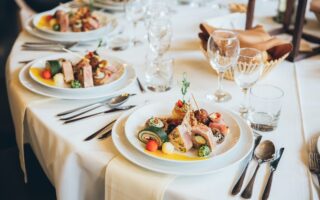 What makes a French gastronomic meal?