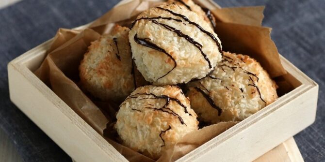 Coconut macaroons