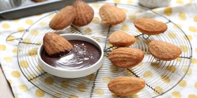 Warm madeleines with chocolate dipping sauce