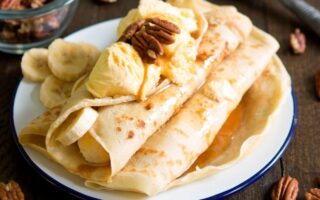 Banana & vanilla ice cream pancakes
