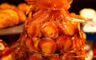Mini croquembouche