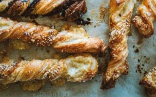 Comté sesame twists
