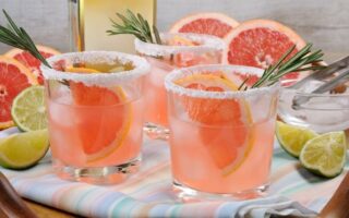 Refreshing grapefruit paloma