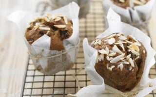 Peach and almond cupcakes