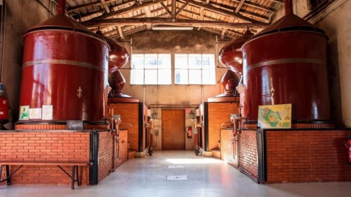 Pot Stills in Angeac Distillery. © Magellan Gin