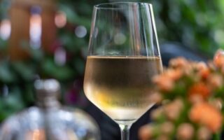 Alsace winemaker produces booze-free wine