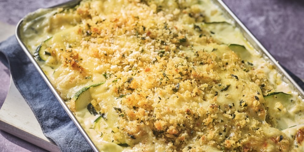 Baked courgettes with cream and Comté breadcrumbs