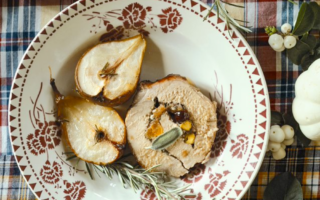 Dried fruit-stuffed pork loins with pears