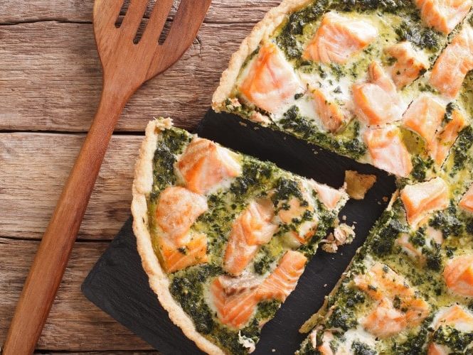 Salmon and spinach quiche