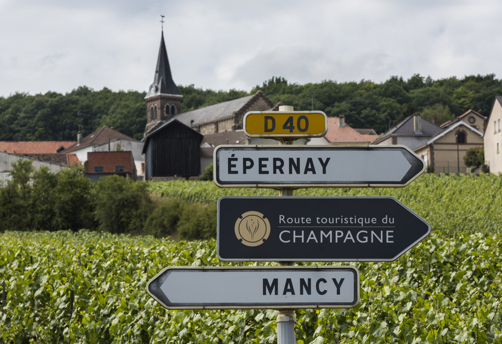 Street signs to Epernay in the Grand-Est