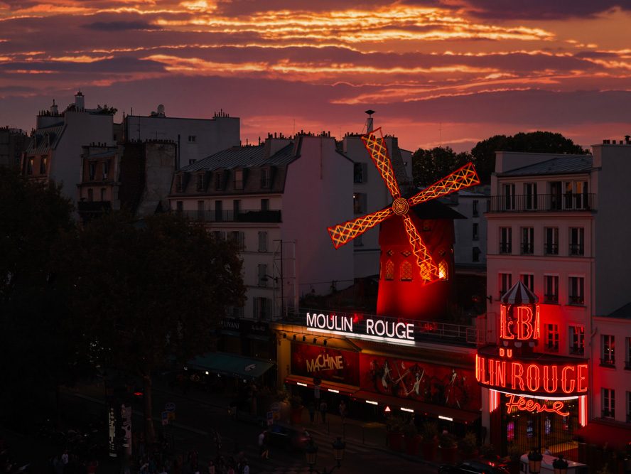 Façade Moulin Rouge