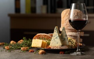 9 Essential Tips for Pairing French Cheese and Wine