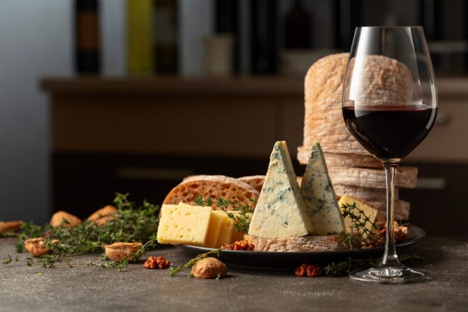 9 Essential Tips for Pairing French Cheese and Wine