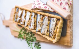 Sardines and onions summer tart