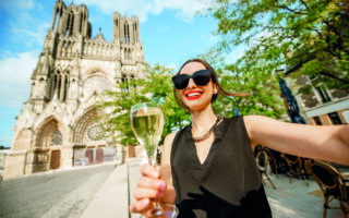 How did French fizz become the drink of choice for celebrations?