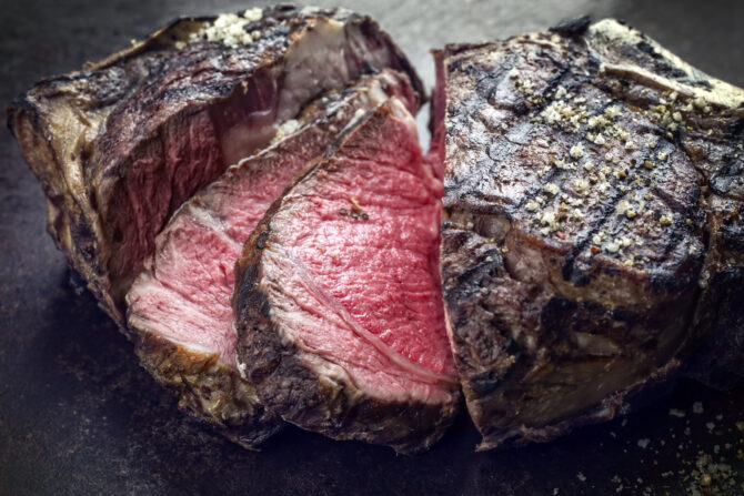 A new world record for the largest Côte de Bœuf ever cooked
