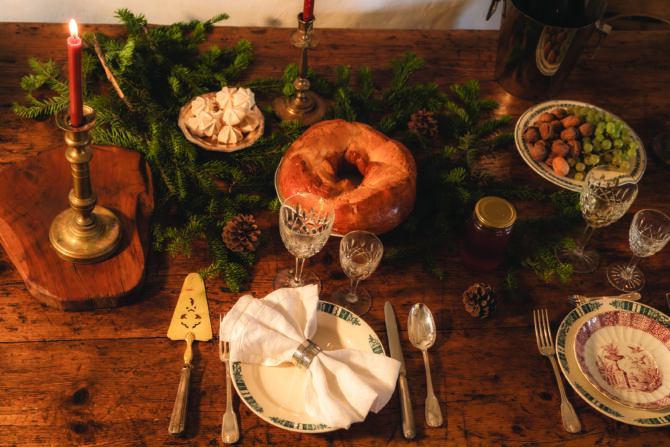 The Provençal Christmas Table