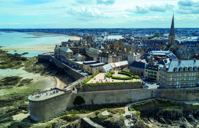 The ultimate winter gourmet holiday in France