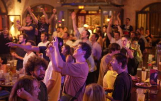 Win a Private Beer Tasting & Lunch for Four at Frog Pubs